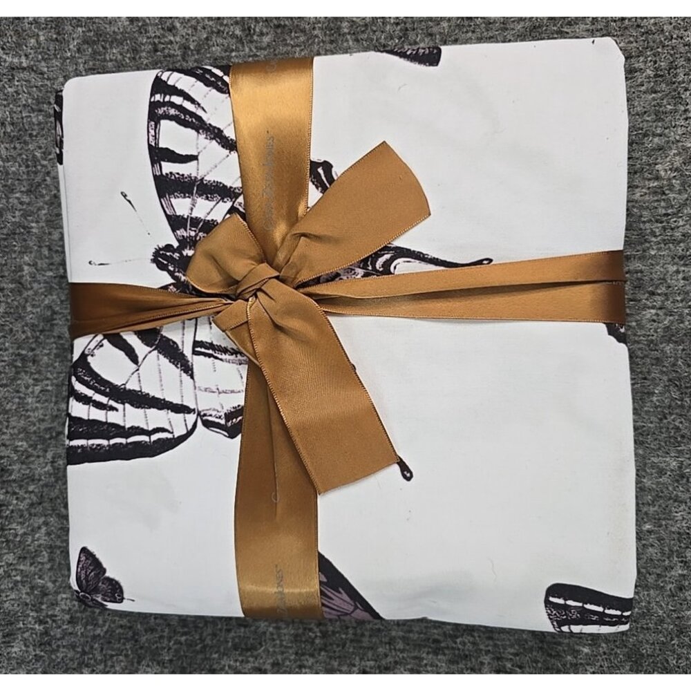 Casa Zeta-Jones "60 × 102" Tablecloth & (10) "18 x 18" Napkin Set Butterfly - Picture 4 of 5